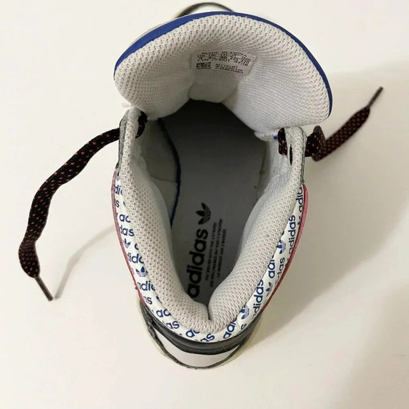 Adidas Hard Court  High J Athletic Sneakers Youth Size 4 - Picture 7 of 16